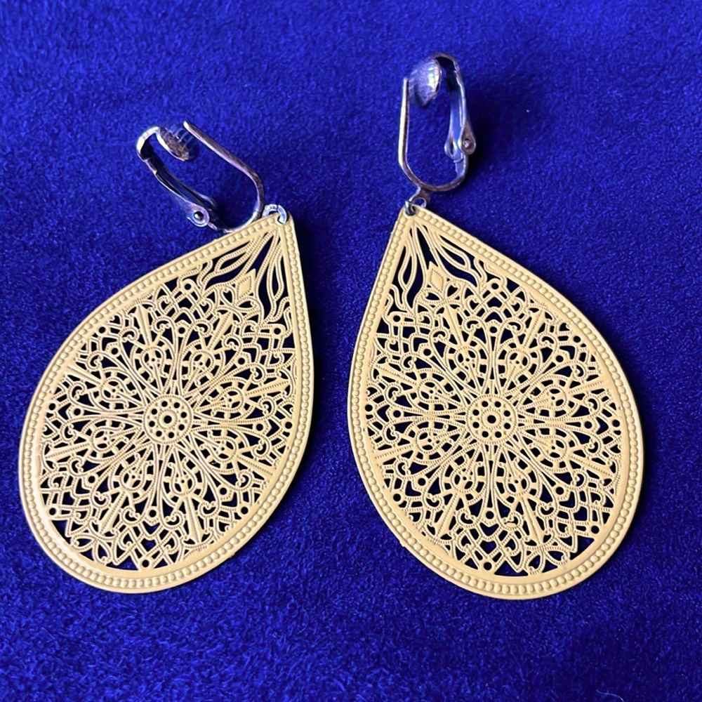 ALOHA Earrings - Victorian Filigree Clip On Earrings for Women